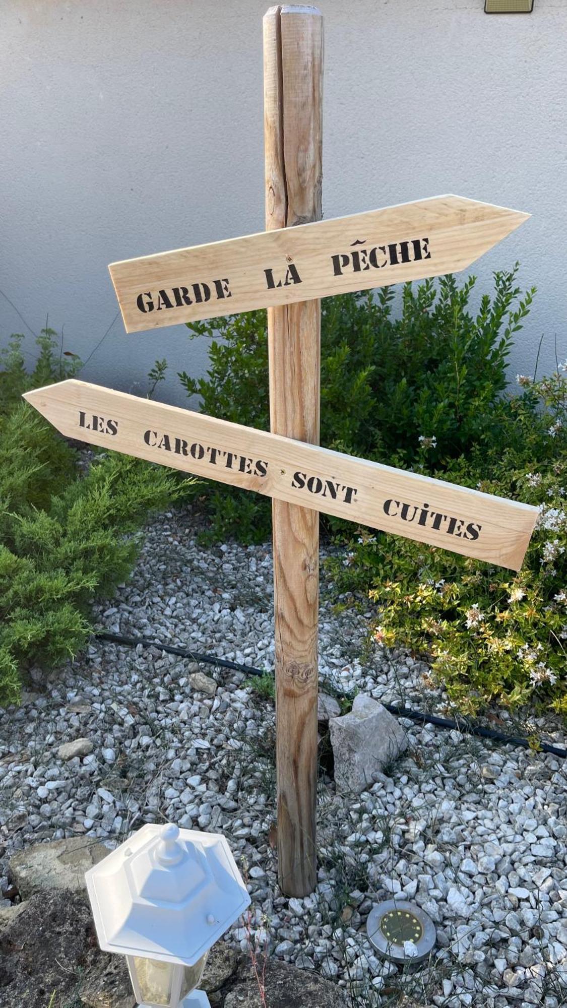 Studio Les Petits Lutins Entraigues-sur-la-Sorgue Exterior foto